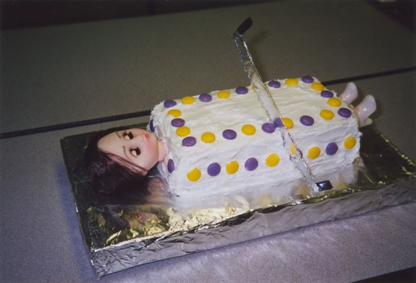 sawing-girl-in-half-cake